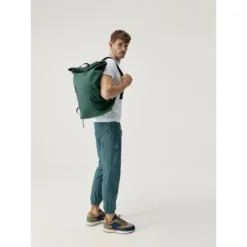 Born Living Yoga Sac à Dos De Style Sportif Avec Compartiment Pour Ordinateur Portable -Camping Fournitures Boutique sac a dos de style sportif avec compartiment pour ordinateur portable 2