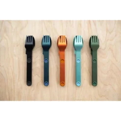 SET COMPLET DE 5 JEUX DE 3 COUVERTS MAGNÉTIQUES CAMPING EN ALUMINUM DUR - ÉTUI -Camping Fournitures Boutique set complet de 5 jeux de 3 couverts magnetiques camping en aluminum dur etui 4